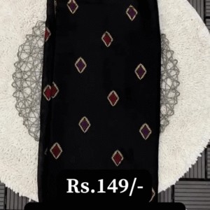 Golden Elegance: Look Mesmerizing in This Shimmering  Saree – A Perfect Blend of Luxury and Glamour