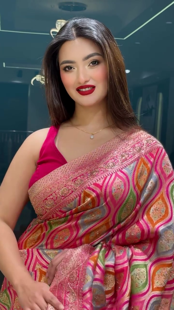 Exquisite Multicolor Silk Saree – A Timeless Elegance - Image 2