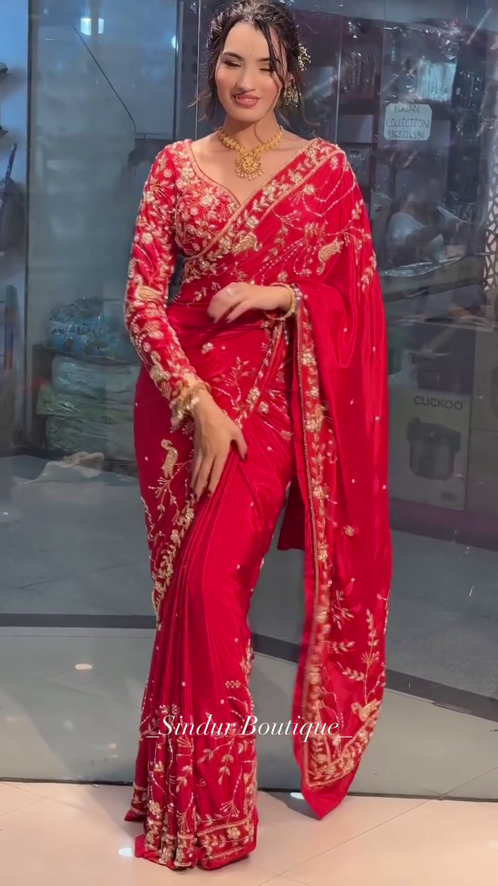 Beautiful Designer Heavy Georgette Sequin Saree – A Shimmering Blend of Elegance & Glamour - Image 4