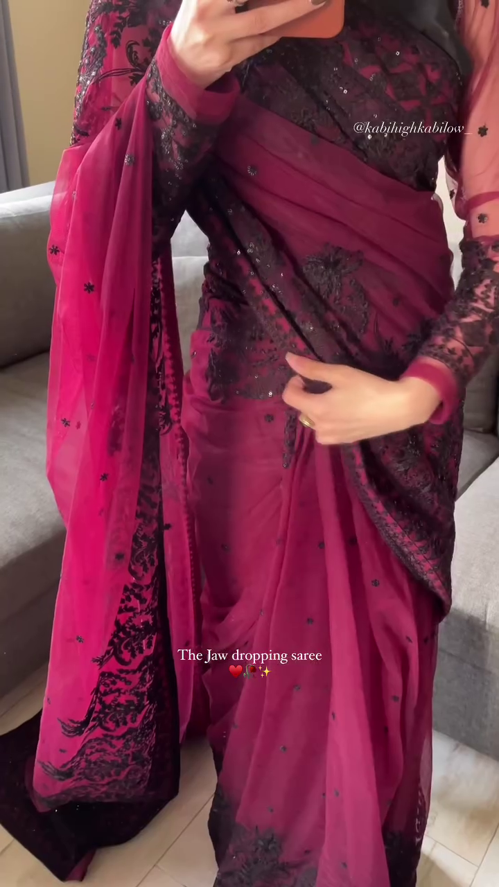 Exquisite Raspberry Wine Floral Patterned Stone Work Saree – A Perfect Blend of Elegance and Glamour - Image 5