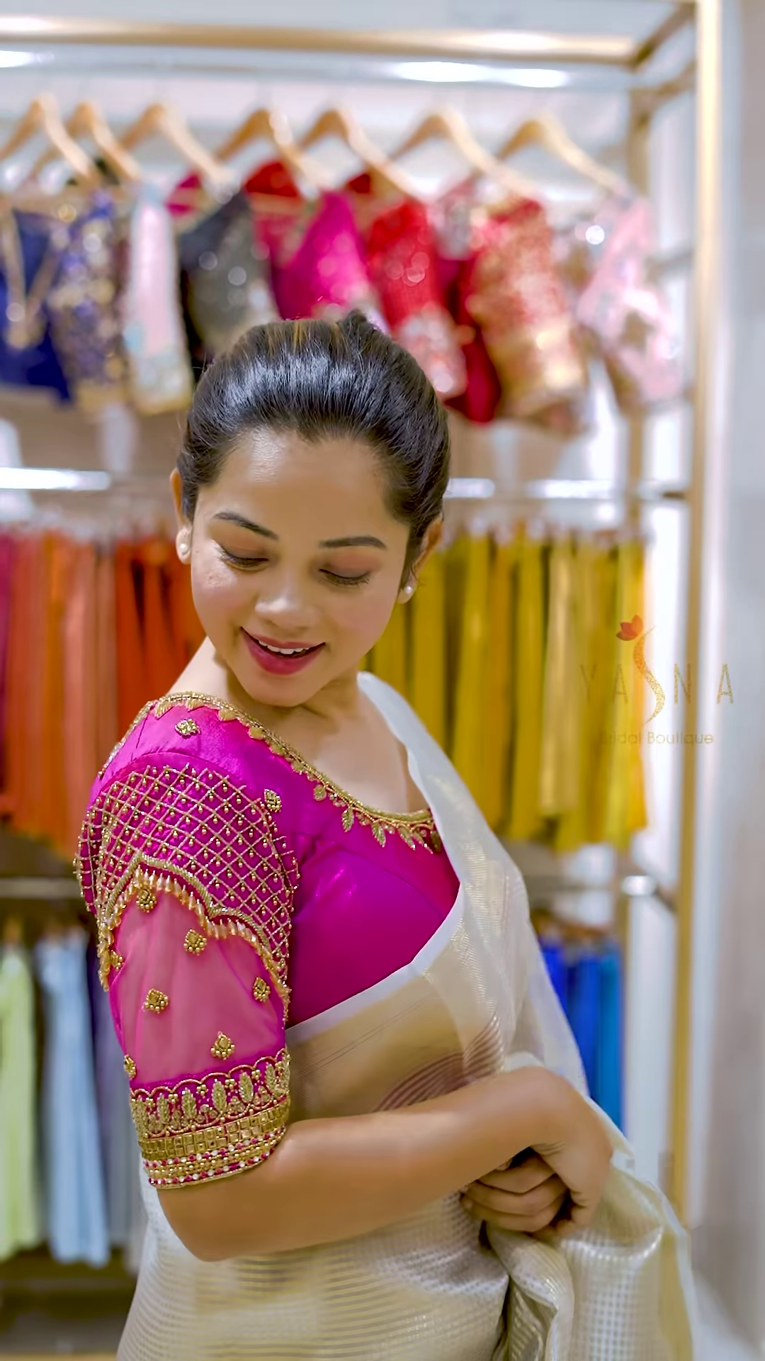 Kerala Kasavu Pure Cotton White Cream Saree with Multicolor Blouse – A Traditional Masterpiece with a Modern Twist - Image 5