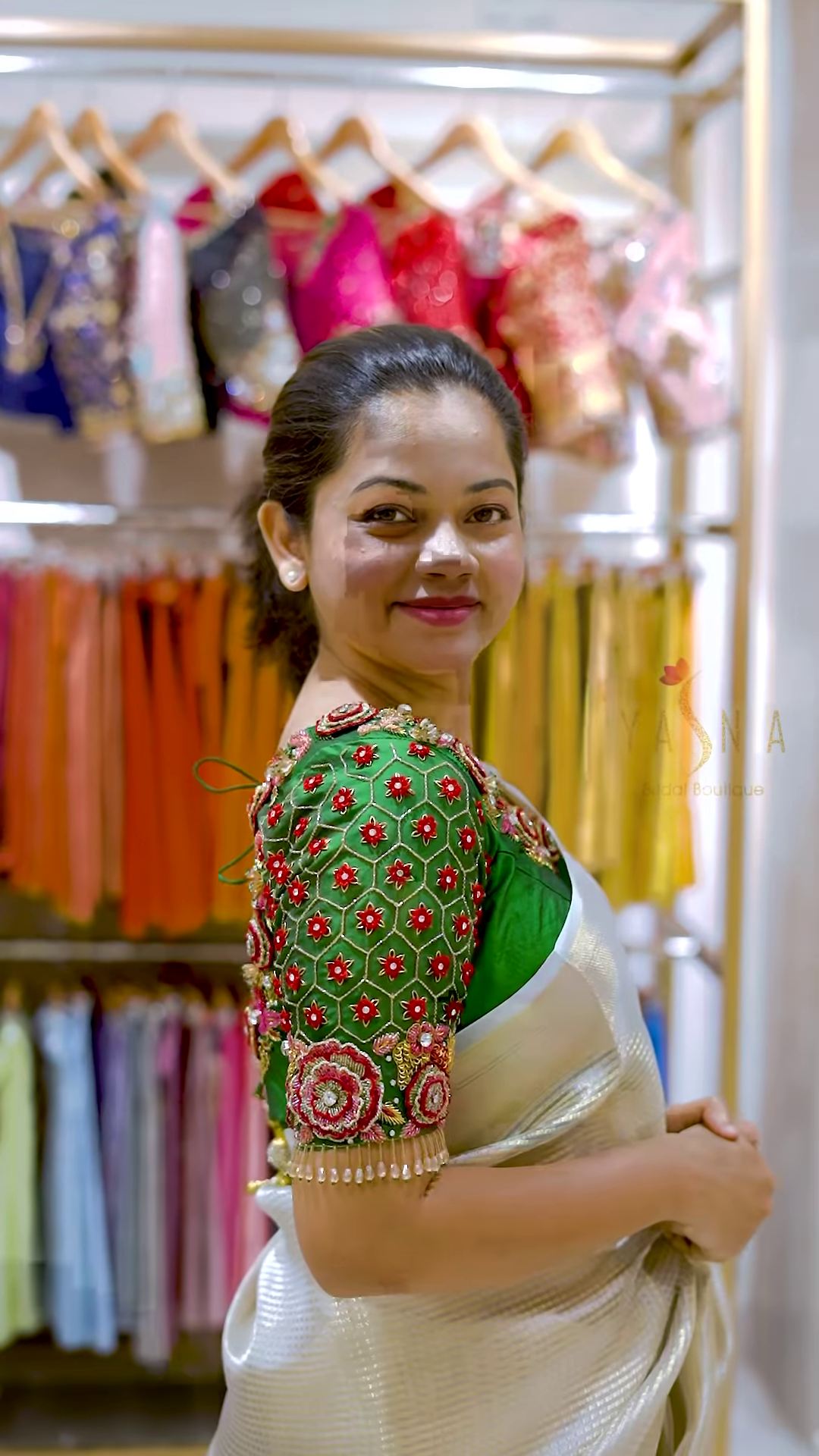 Kerala Kasavu Pure Cotton White Cream Saree with Multicolor Blouse – A Traditional Masterpiece with a Modern Twist - Image 3