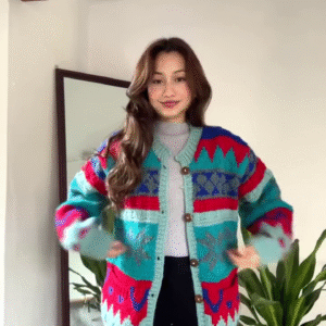 🧶 Bold & Cozy – The Ultimate Cardigan Season Essential 🍂❄️