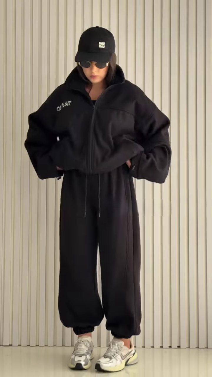 π€ Effortless Streetwear Vibes β Gray & Black Luxe Comfort Set β‘π - Image 3