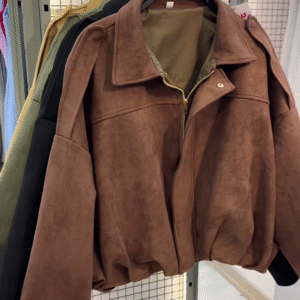 🧥 Timeless Suede Charm – Autumn & Winter Jacket 🍂❄️