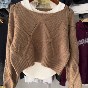 Textured Crop Knit | Layered Comfort, Street‑Ready Ease ✨