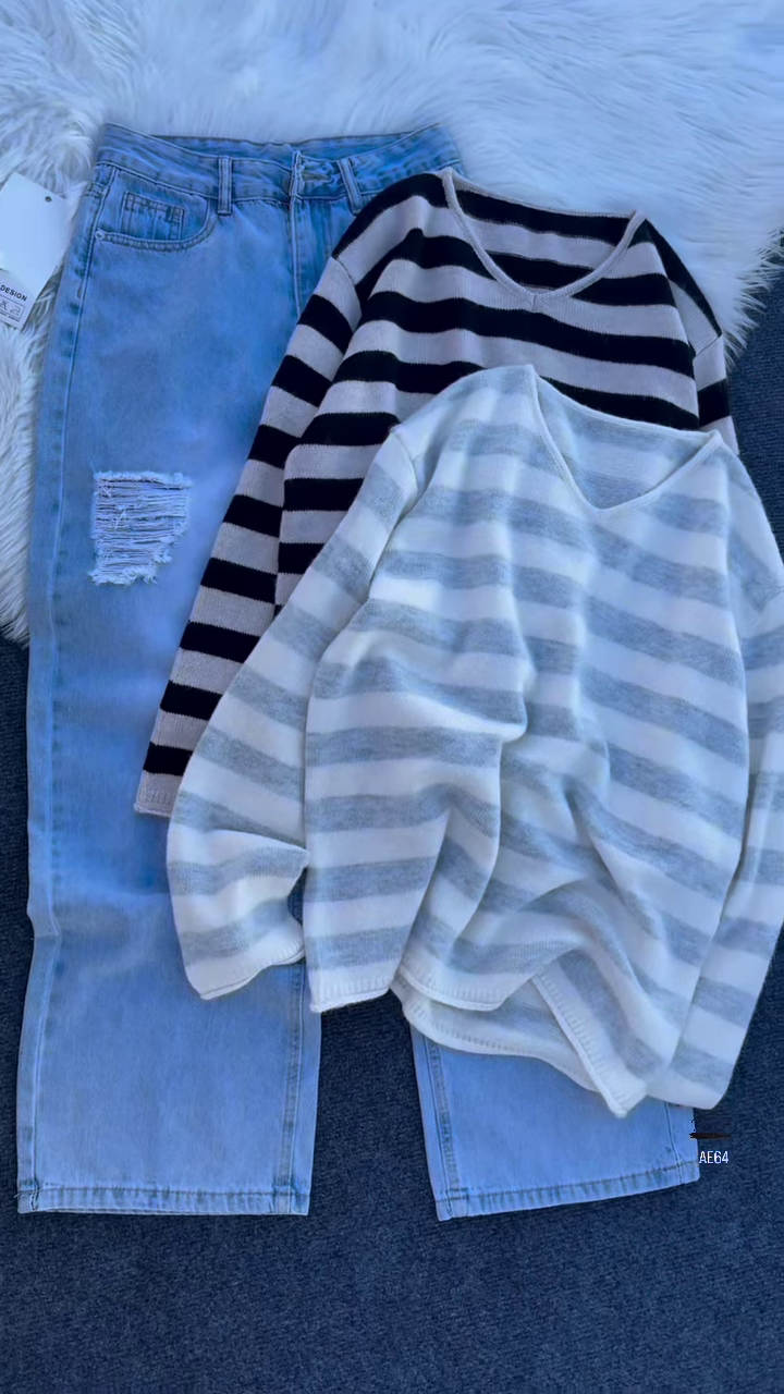 Breton V‑Neck Sweater | Light Knit, Effortless Pattern ✨ - Image 3