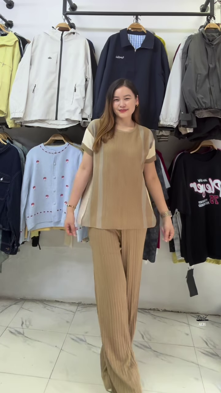 Ripple Knit Co‑ord Set | Airy Stretch, Flowing Lines ✨ - Image 4