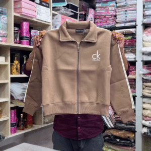 Sporty Zip-Up Cropped Jacket 💫