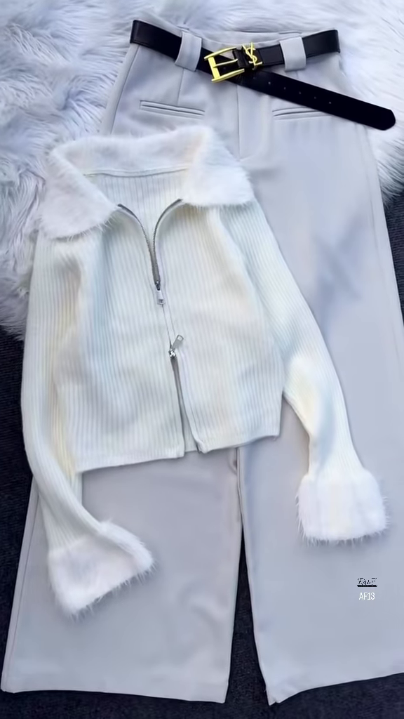 Fuzzy‑Collar Zip Knit | Retro Glam, Soft Drama ✨ - Image 2