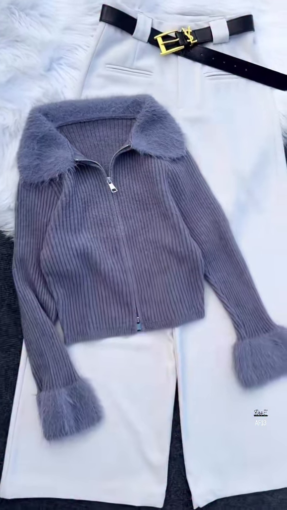 Fuzzy‑Collar Zip Knit | Retro Glam, Soft Drama ✨ - Image 3
