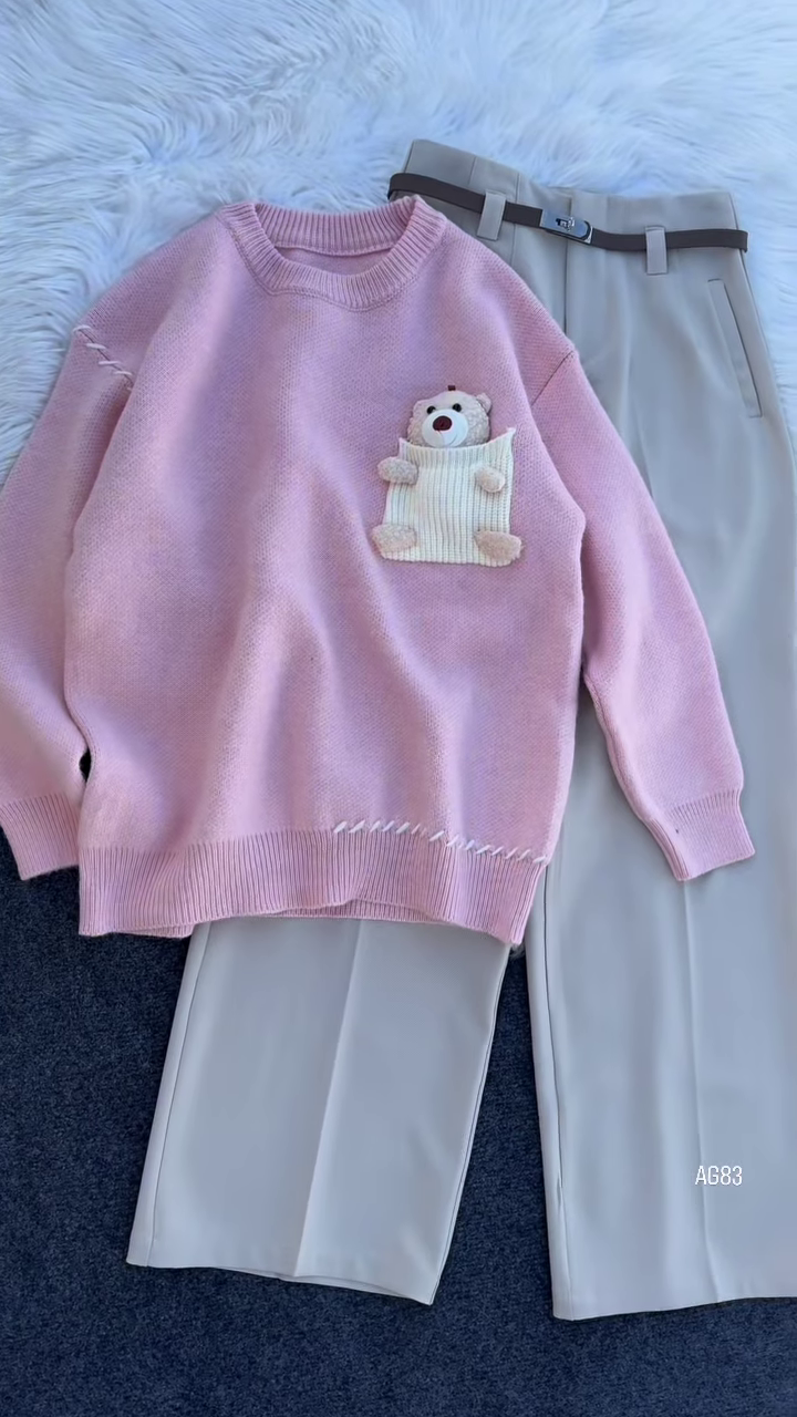 Teddy Pocket Knit | Playful Warmth, Cloud‑Soft Feel 🧸 - Image 3