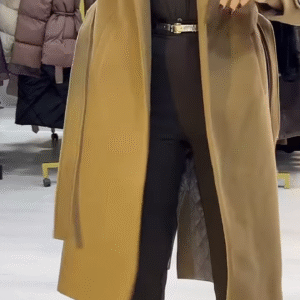 Belted Wool‑Blend Coat | Sleek Lines, Effortless Warmth ✨