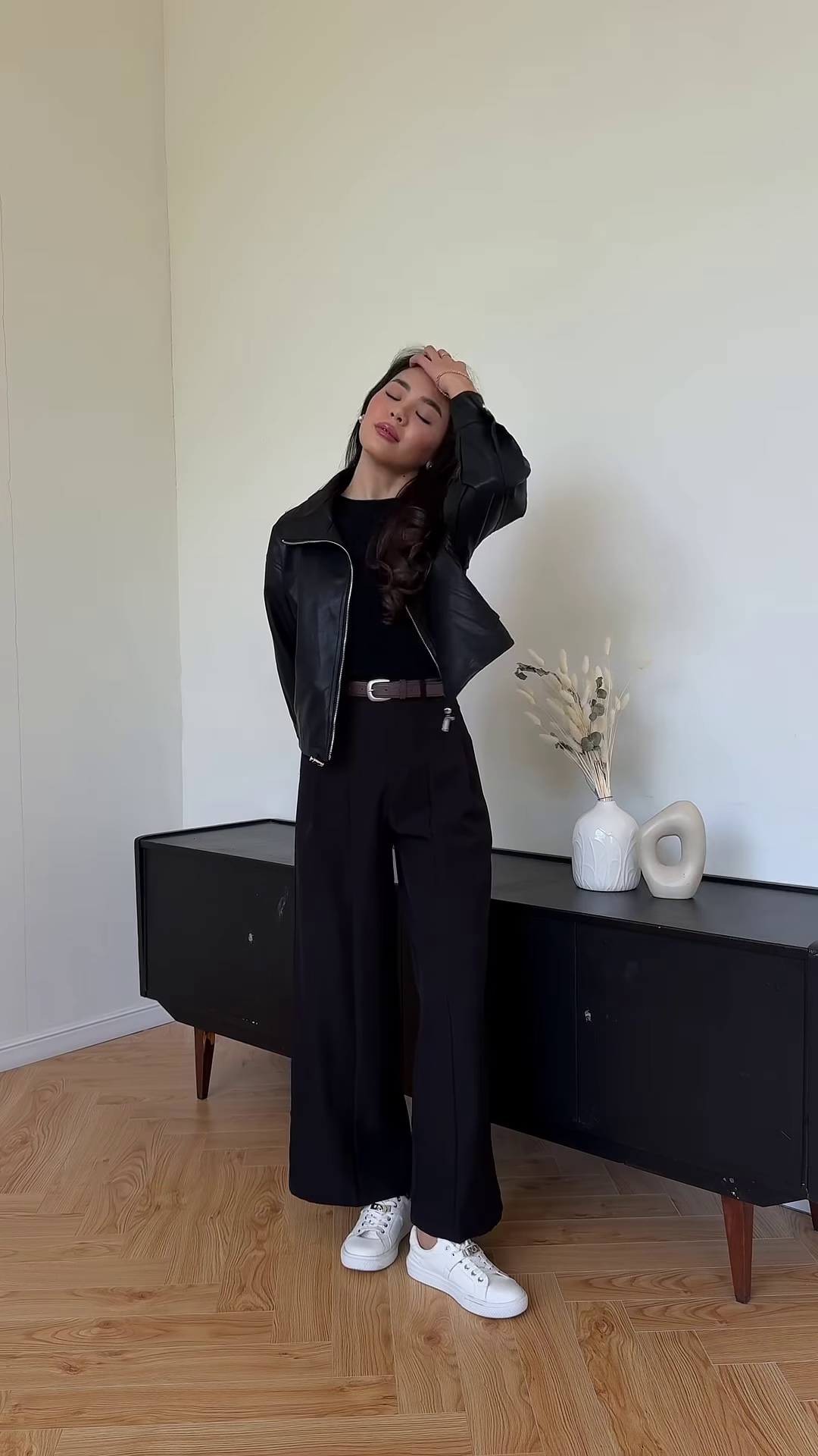 City‑Cool Crop Moto | Sleek, Light, Effortless ⚡ - Image 3