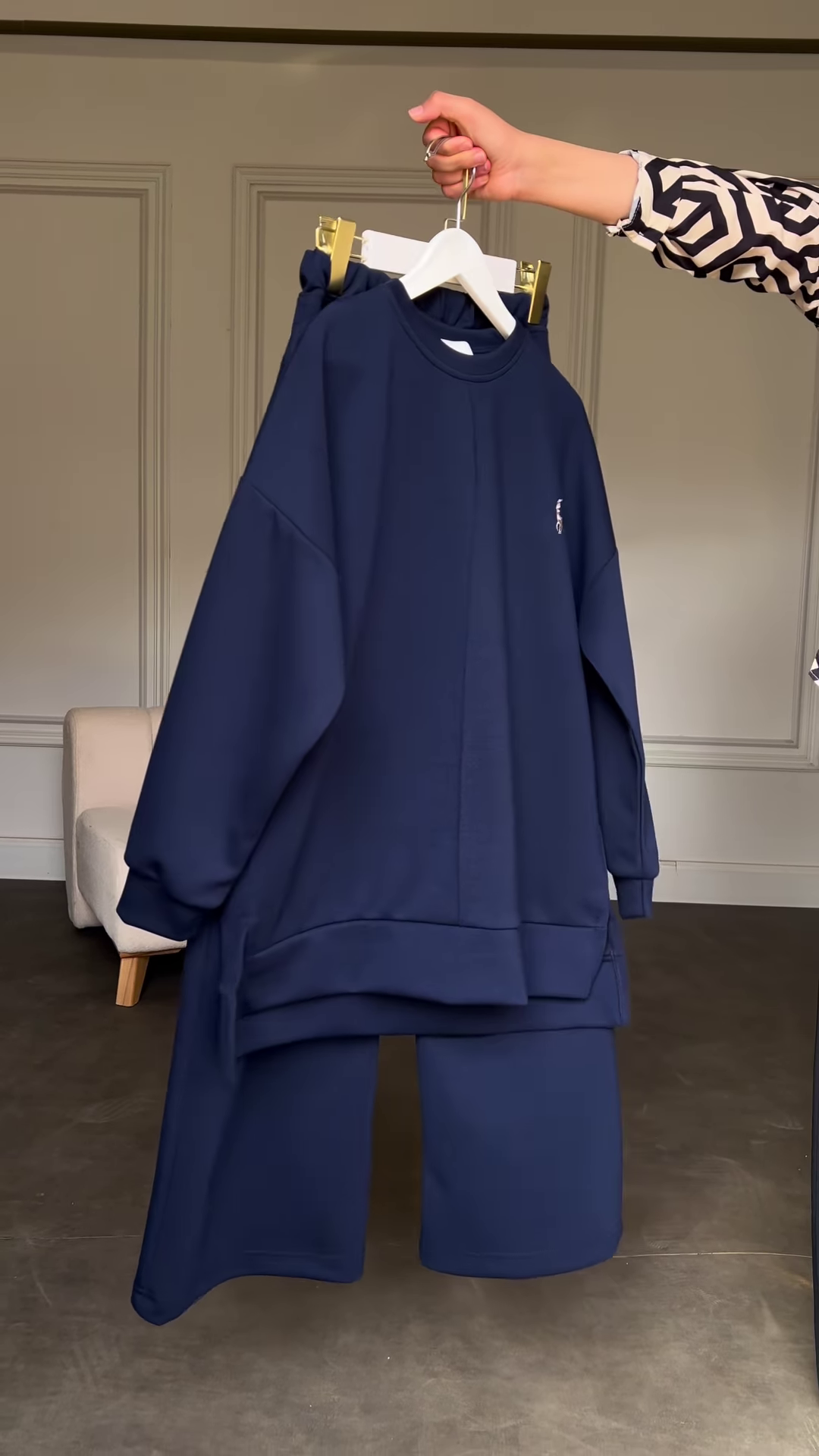 Ultra‑Soft Longline Sweat Set | Modest, Minimal, Made‑to‑Move 💤 - Image 2