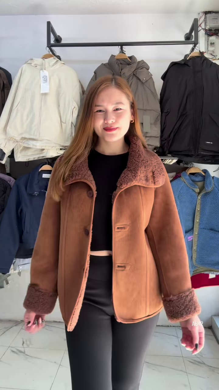 Shearling‑Lined Suede Jacket | Toasty, Timeless, Two‑Way ❄️ - Image 5