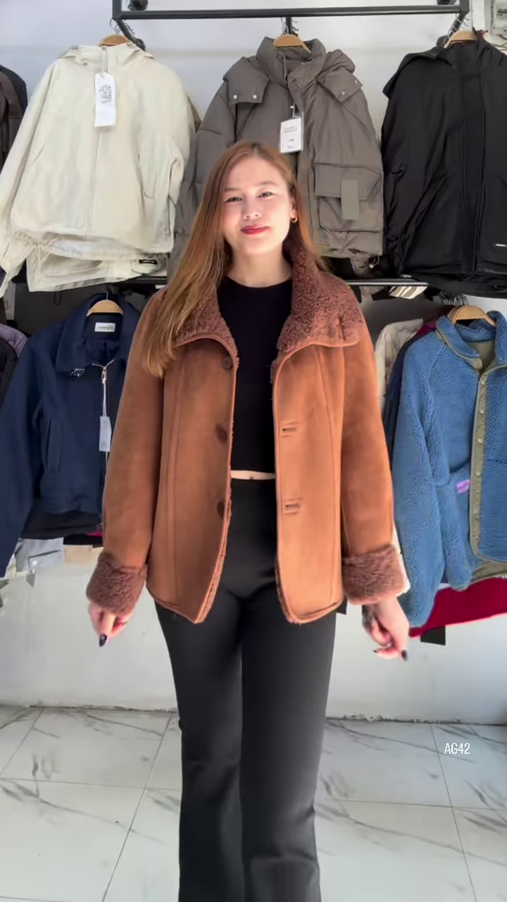 Shearling‑Lined Suede Jacket | Toasty, Timeless, Two‑Way ❄️ - Image 4