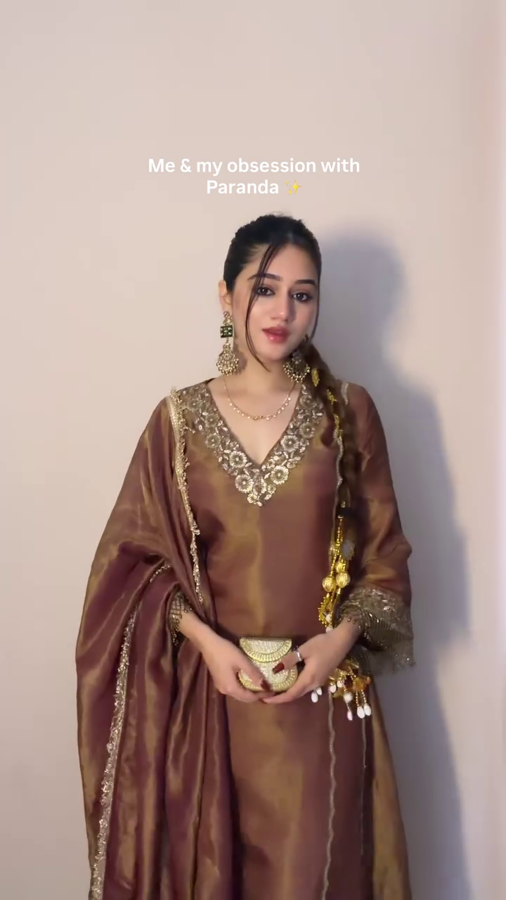 Golden Aura Festive Suit - Image 2