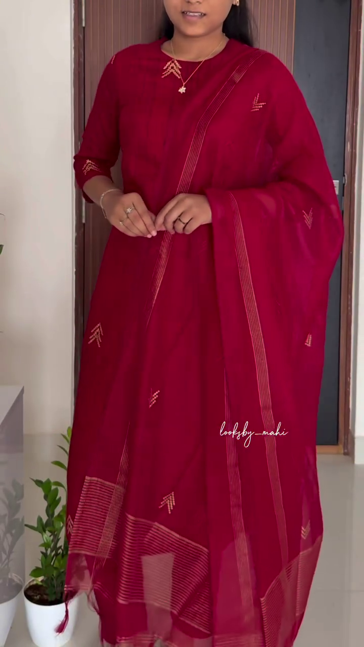 Scarlet Ethnic Grace - Image 3