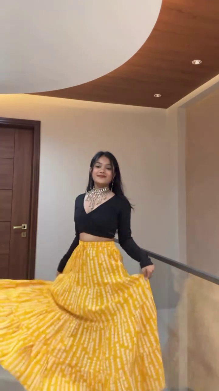 Black Crop Top with Printed Flared Skirt – Chic Fusion Look 🖤 - Image 2