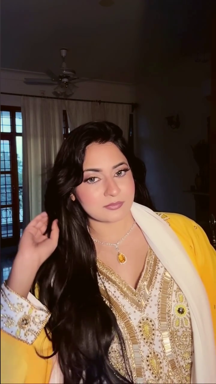 White & Yellow Kaftan Style Suit – Royal Traditional Glam 💛 - Image 4
